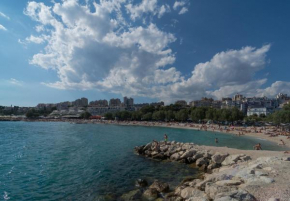 Отель Luxury Rooms Near the Beach  Сплит